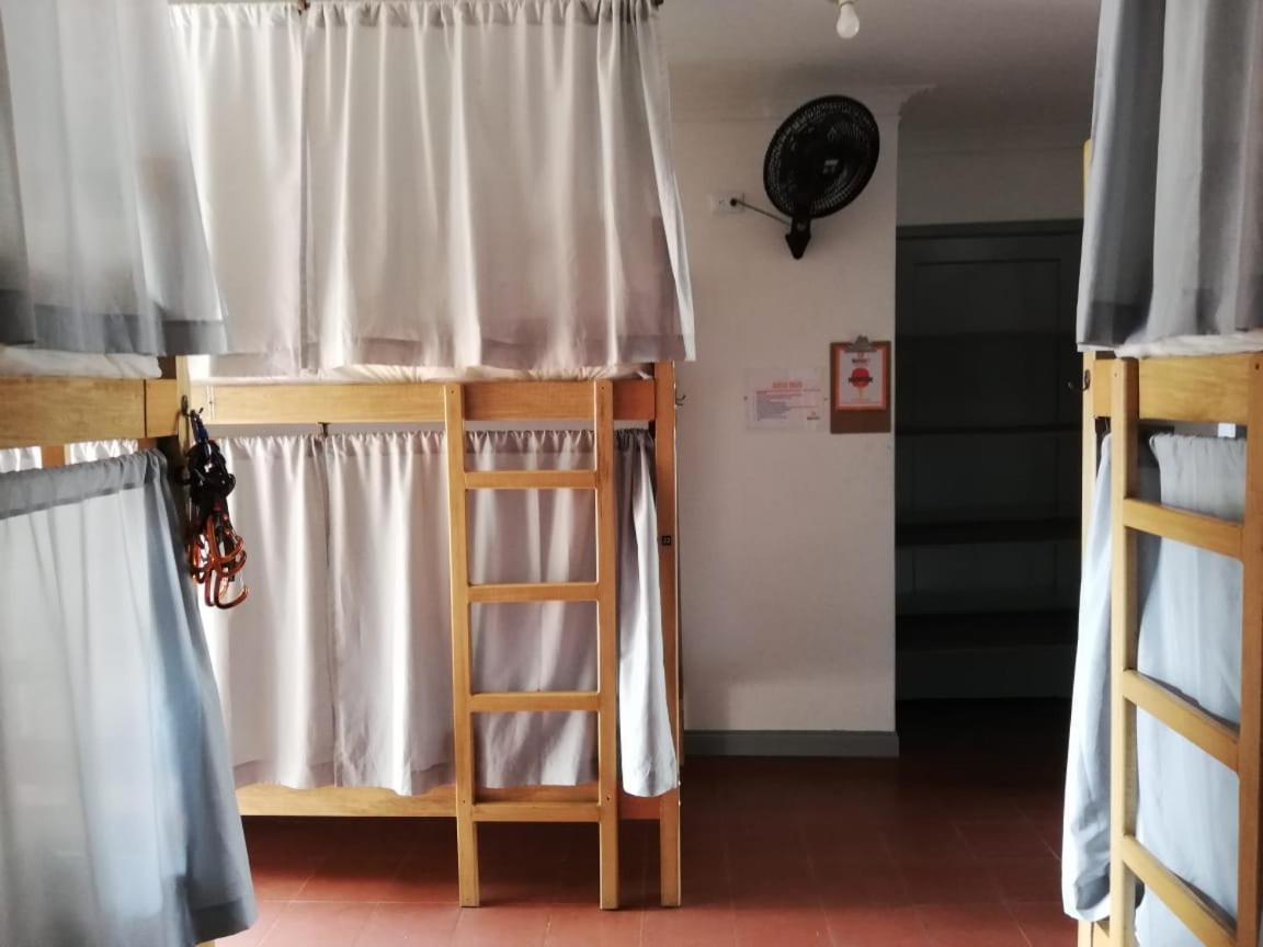 Backpackers Inn Медельїн Екстер'єр фото